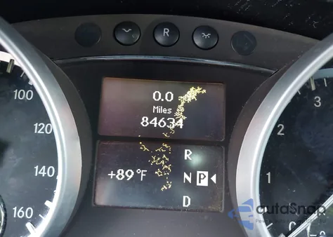 2011 Mercedes-Benz R 350 4Matic z USA, uszkodzony, nr VIN 4JGCB6FE3BA116931